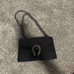 Black Women's Textured Chain Shoulder Bag
